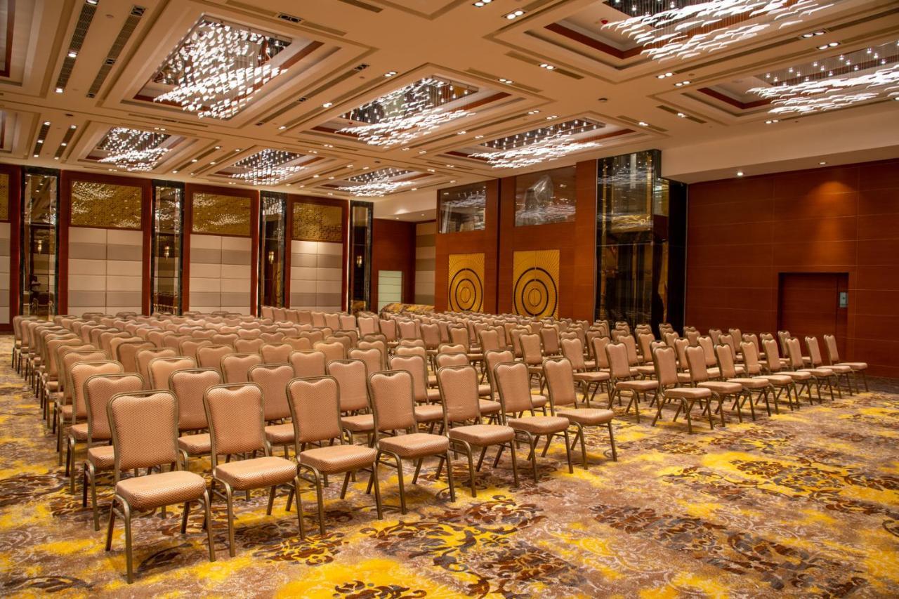 Kay-Em Spectra Hotel Chennai Exterior photo